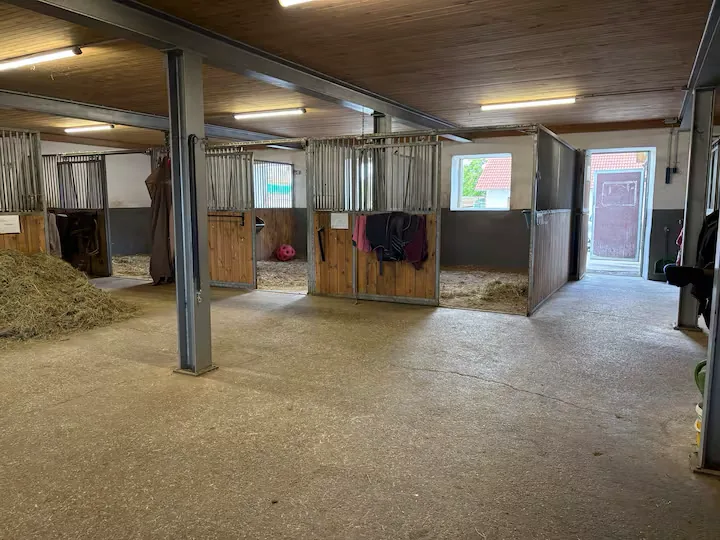 Ferienwohnung im Allgäu – gemütlicher Innenraum am Leonhardshof Albrecht in Sommers bei Kempten