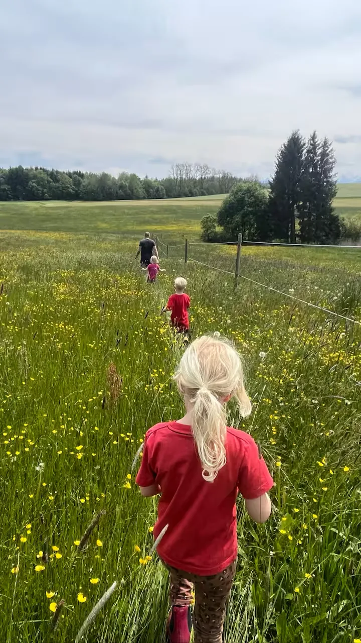 Ferienwohnung im Allgäu – gemütlicher Innenraum am Leonhardshof Albrecht in Sommers bei Kempten