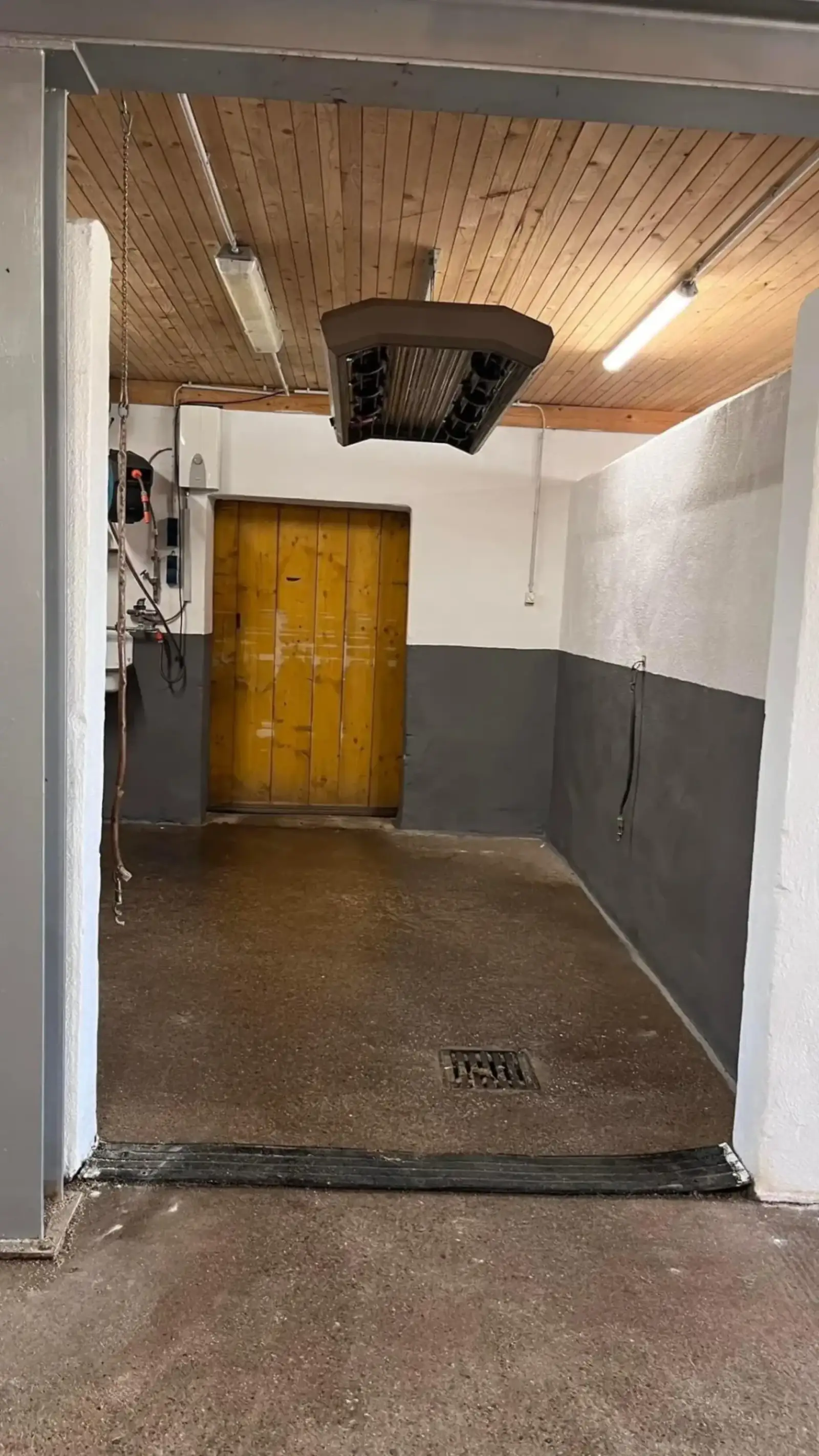 Pferdepension Allgäu – moderne Pferdeboxen und Stallungen am Leonhardshof Albrecht